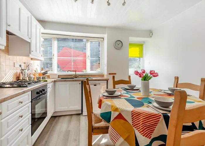 بيت للعطل 3 Bed In Oc-w31932 *